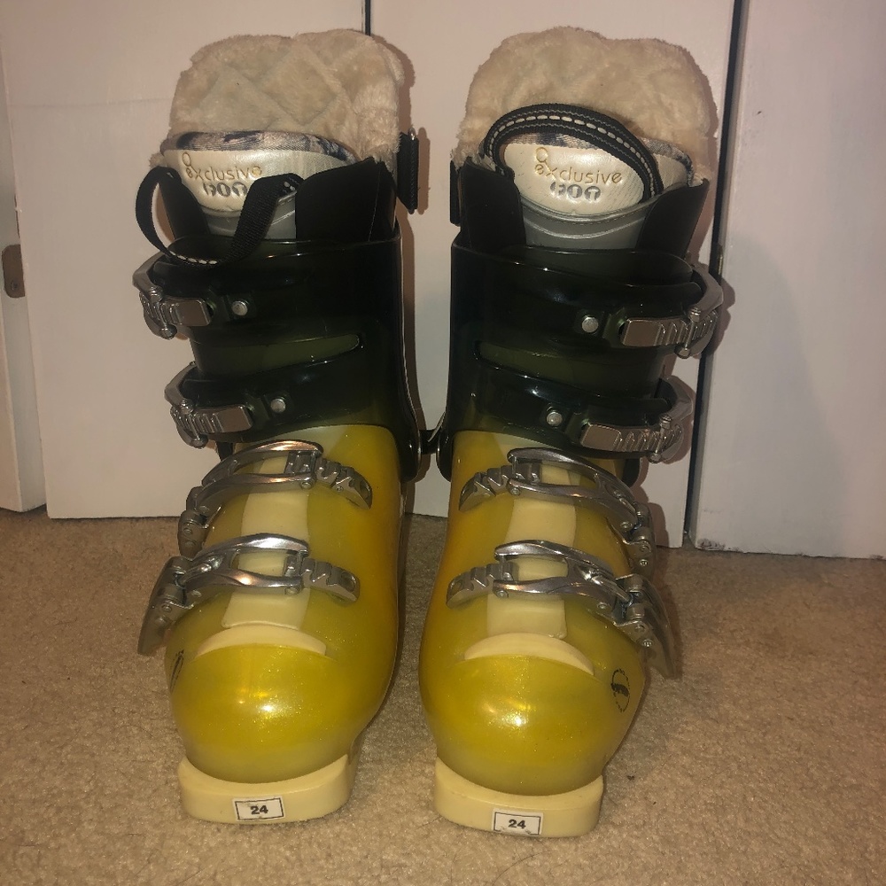 Lange Womens Ski Boots